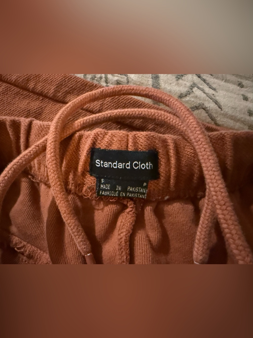 Standard Cloth Drawstring Sweatpants - Picture 3 of 3